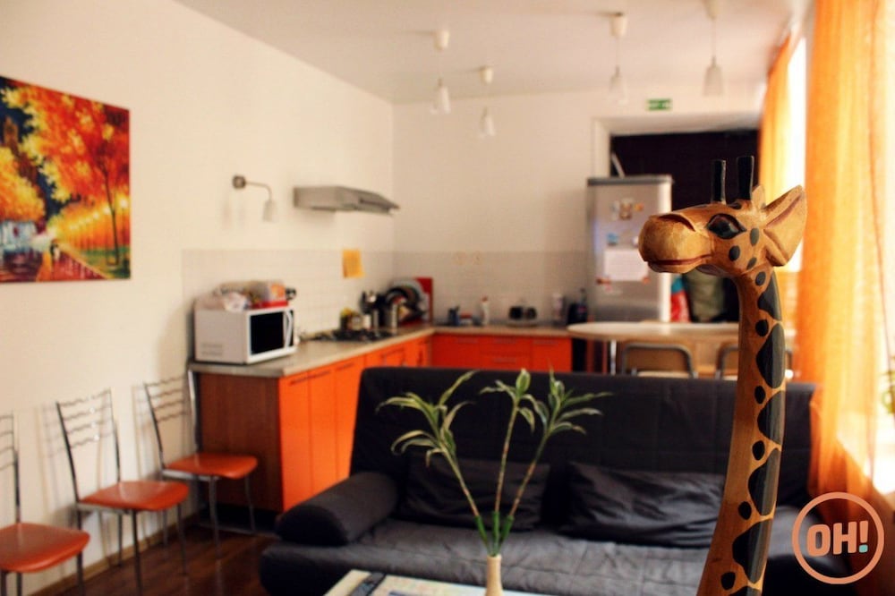 Online Hostel