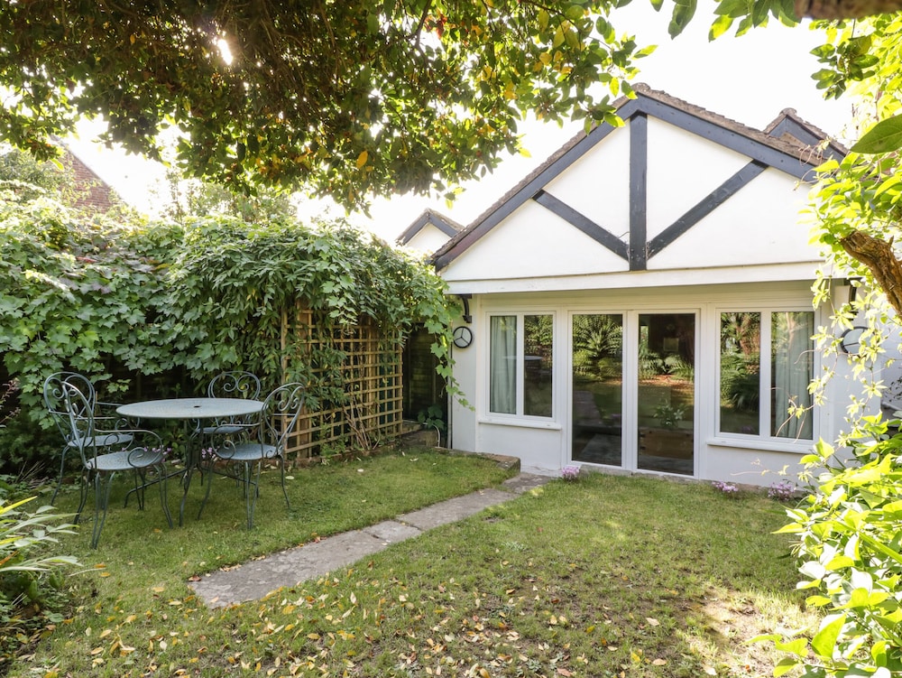 Old Pump Cottage