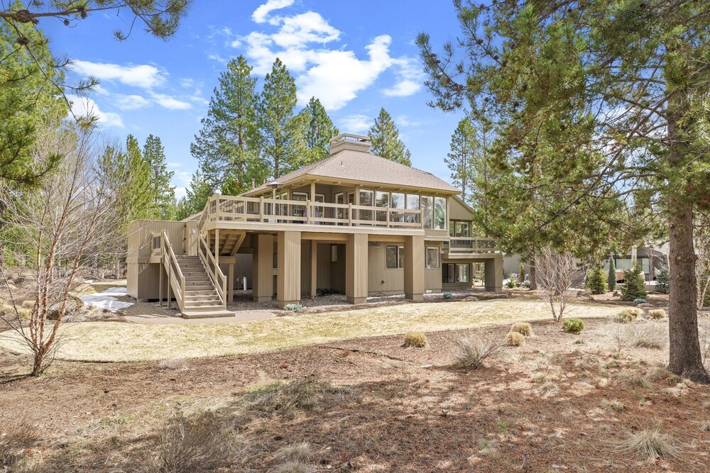 20 Aspen Lane 5 Bedroom Home
