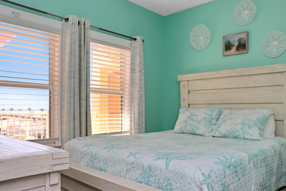Paradise Shores 200