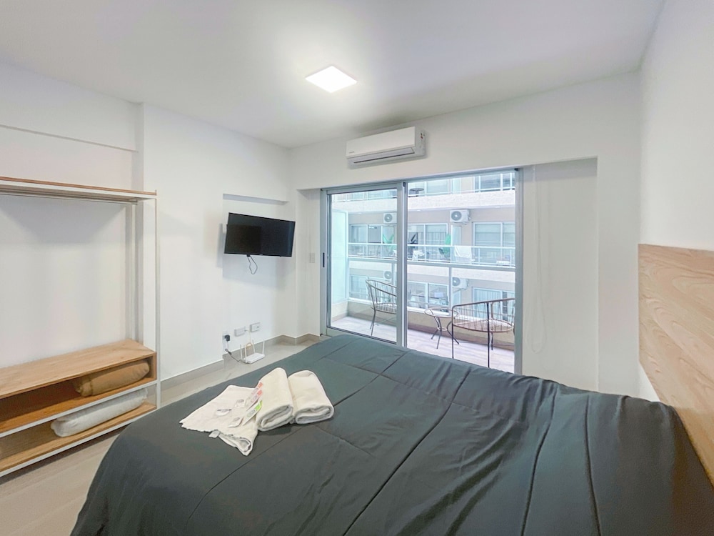 Ayres Suites Moreno