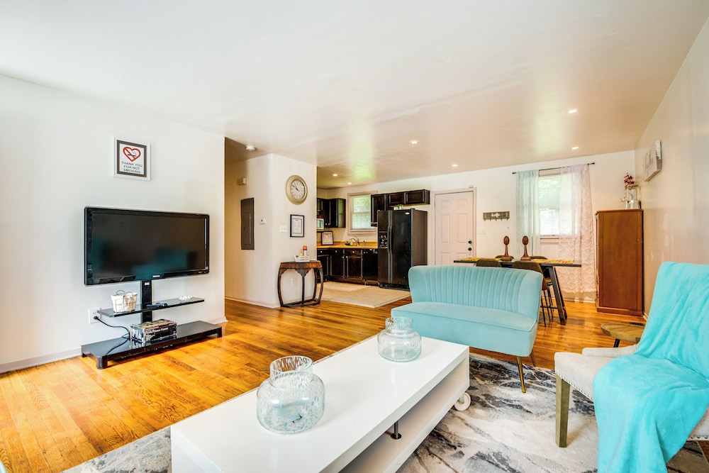 Atlanta Vacation Rental < 10 Mi to Downtown!