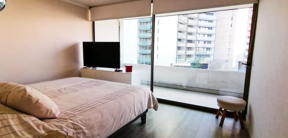 Kennedy Modern 2 Bed Apt in Las Condes