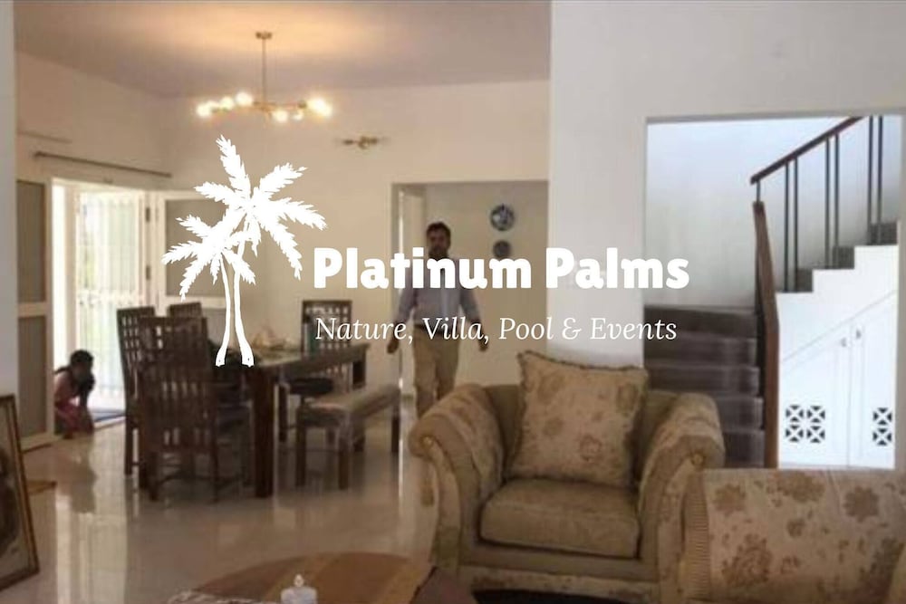 Platinum Palms Villa With Pool