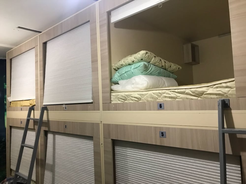 Capsule Hostel Yes Sport
