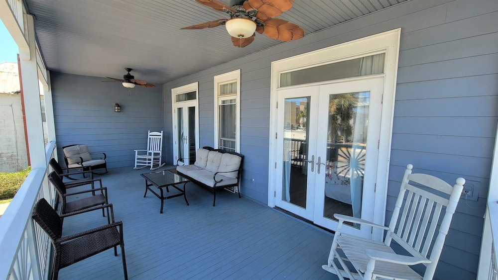 203 Butler Avenue by Tybee Vacation Rentals