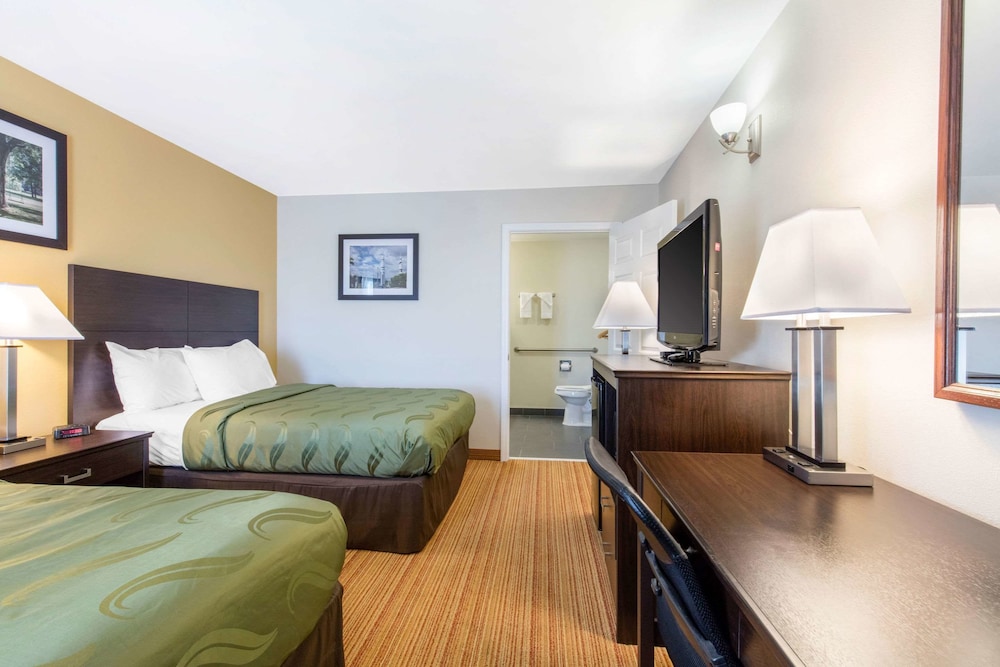 Cullman Vacations - Quality Inn Arab Hwy 231 - Property Image 5