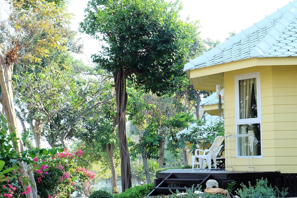 Nimmanoradee Resort