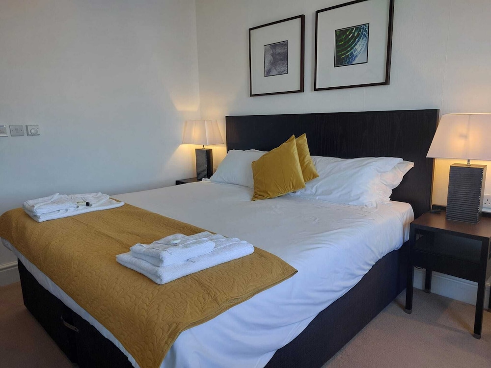 The Springfield Fairbourne view 3