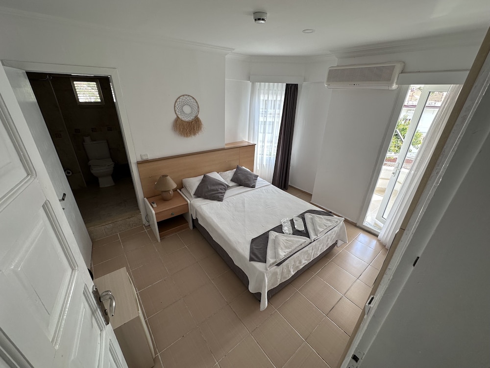 Mimosa Pension