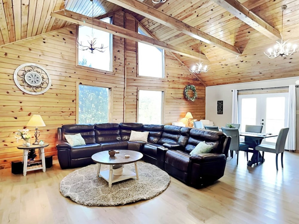 Moonlight Cabin