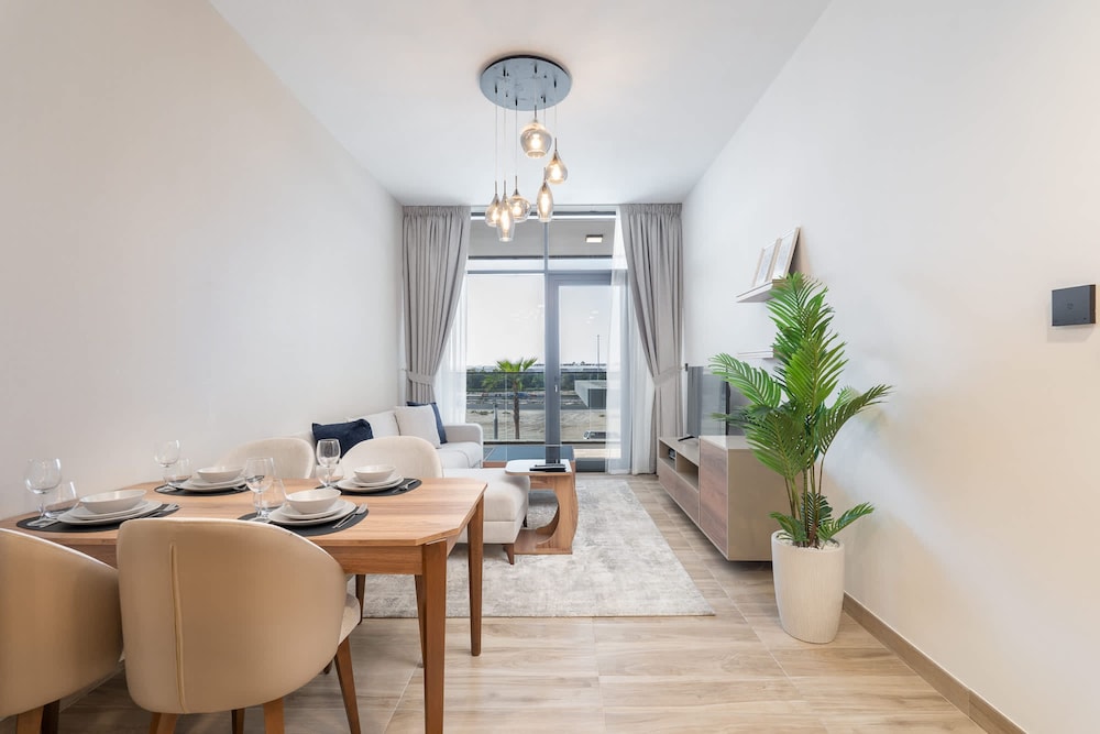 Stay in Studio City at Celia Residence Perfect for 2