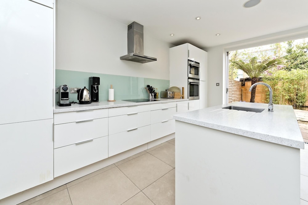 Family Home near Clapham Common