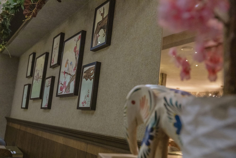 Ayramin Deluxe Hotel - Image 125