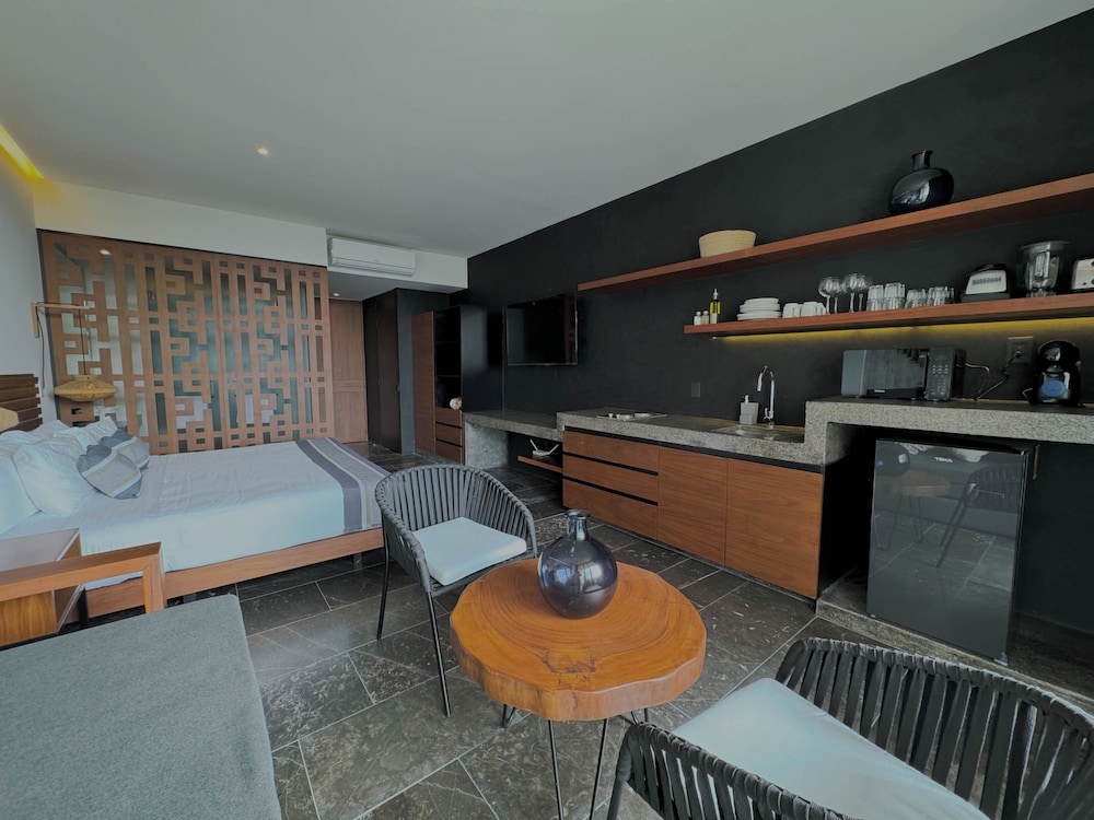 Luxury Studio Private pool IIK C409SF
