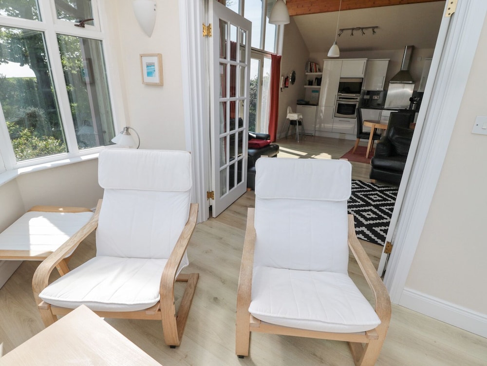 Orchard Lodge