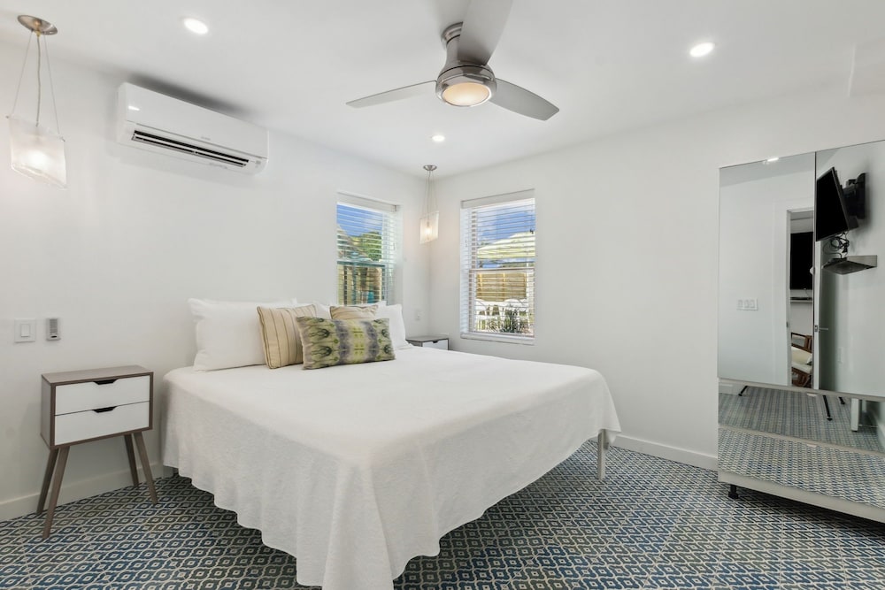 161 S Fletcher 5 Bedroom Home