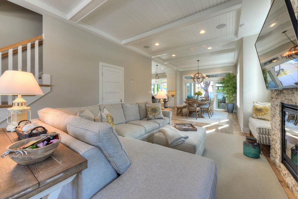 Laurel Street 306