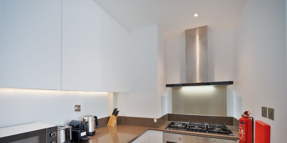 LUX The Marina Gate Sea View Suite