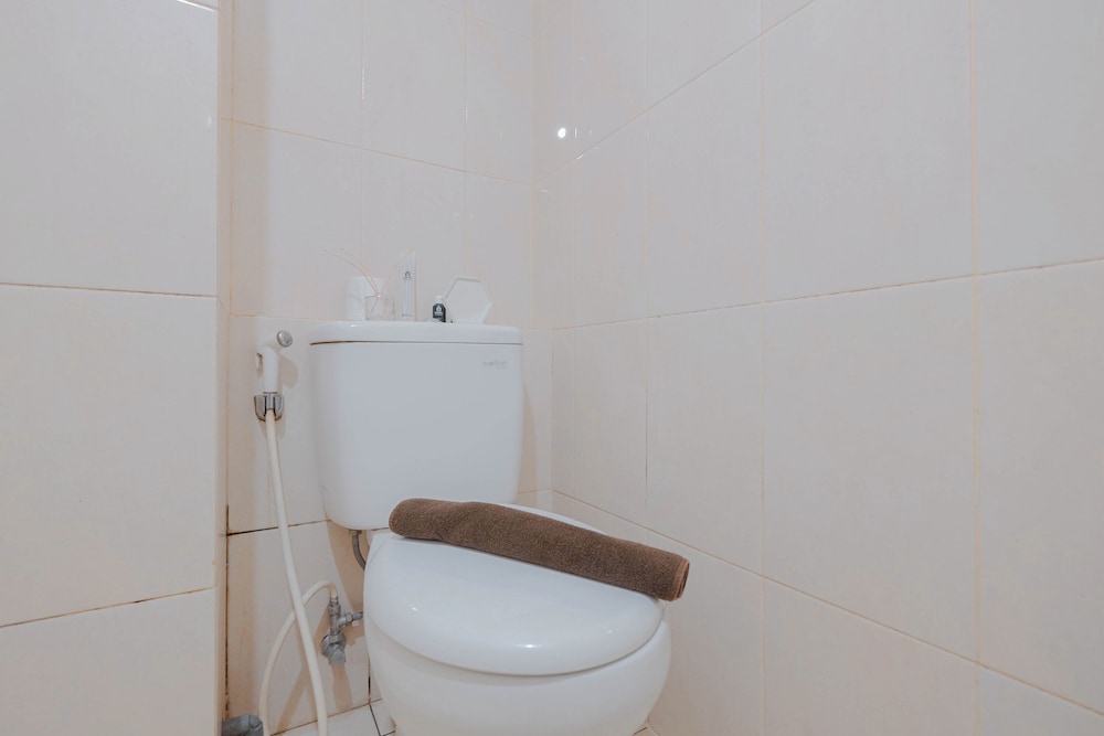 Comfy and Restful Studio at Springlake Summarecon Bekasi Apartment