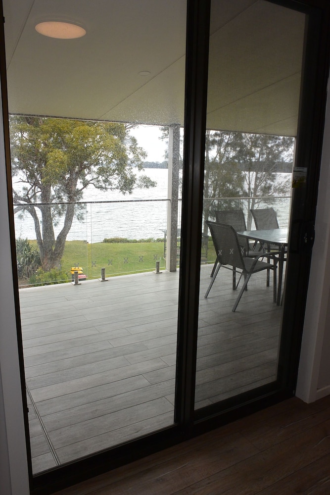 Dungowan Waterfront Apartments