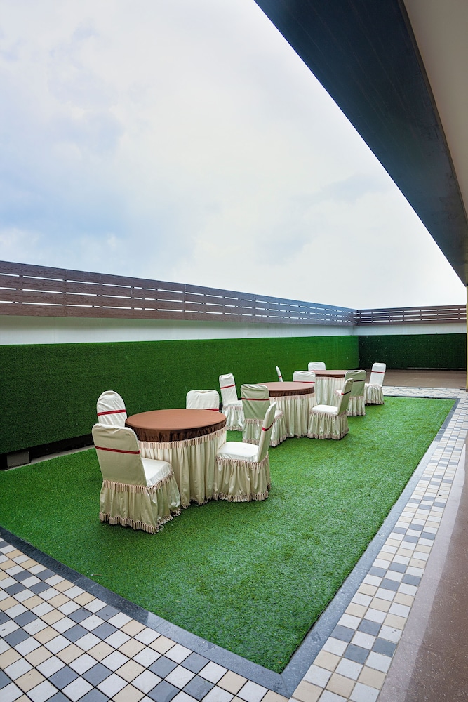 Hotel Saptarshi