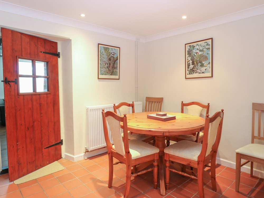 Compass Cottage