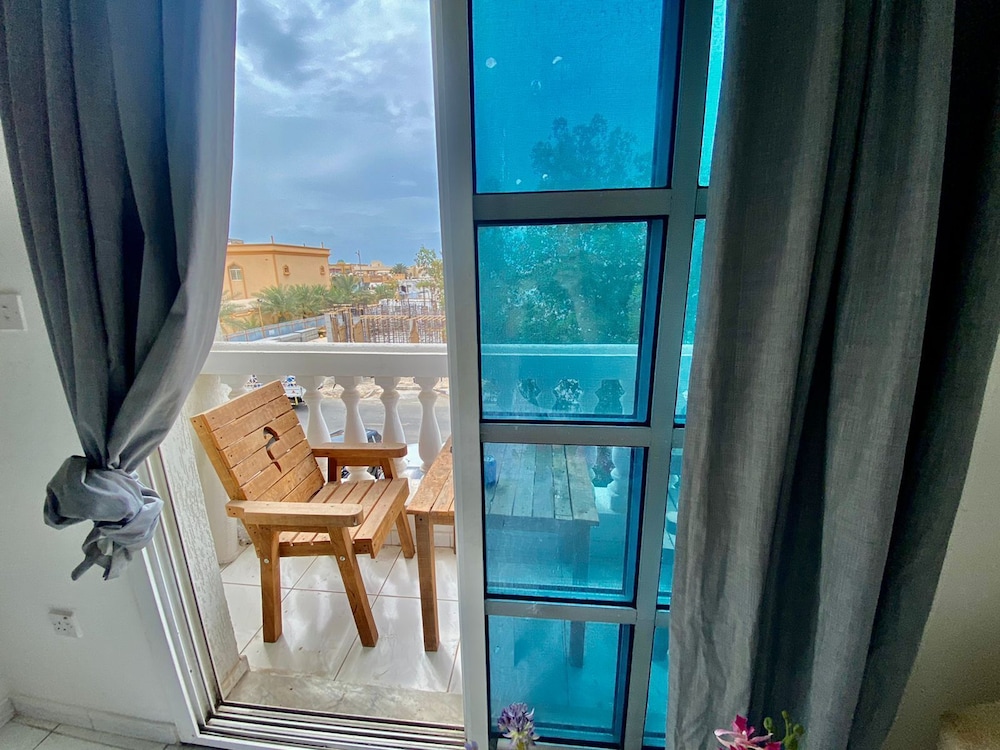 Villa 123 — balance & terrace