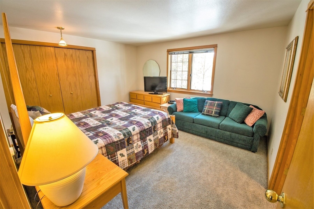 Mt Adams 6 2 Bedroom Home