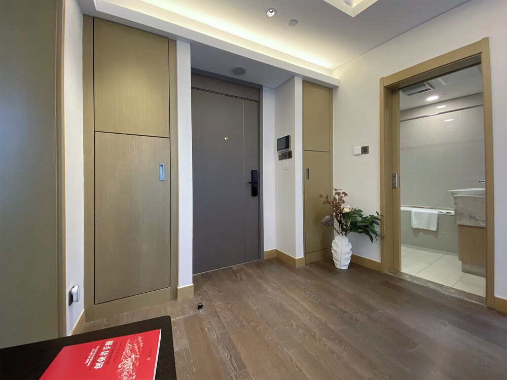 Tyms APT Hengshan RD Near IAPM K11 Line9