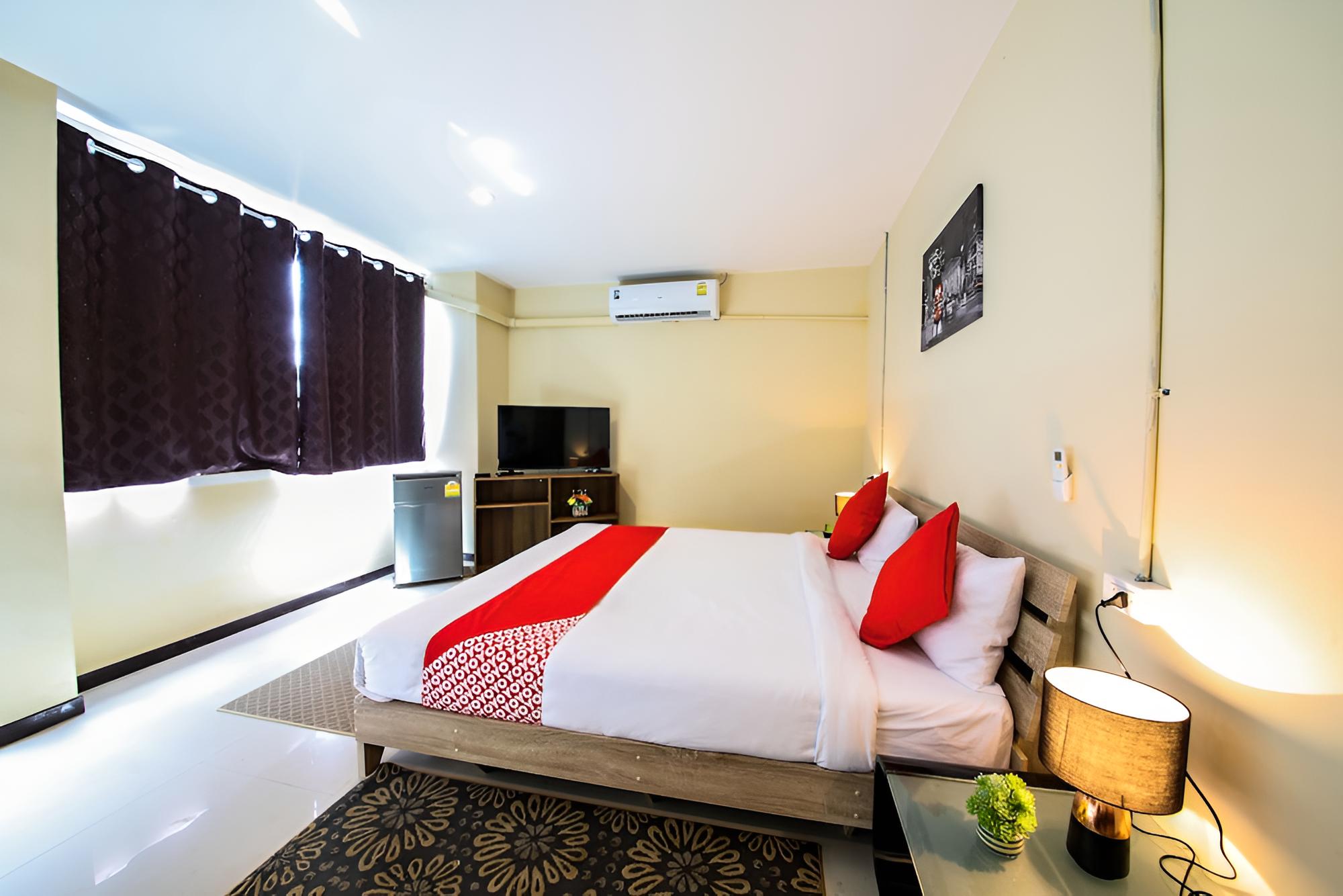 OYO 118 Beach Walk Stay