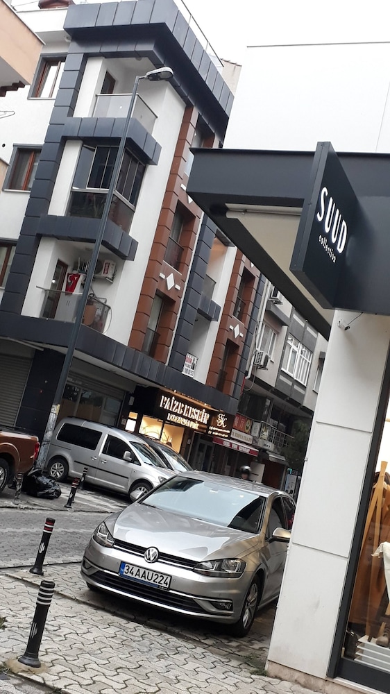 Duplex 4 1 in the City Center of Ümraniye Alemdağ Caddesi Istanbul