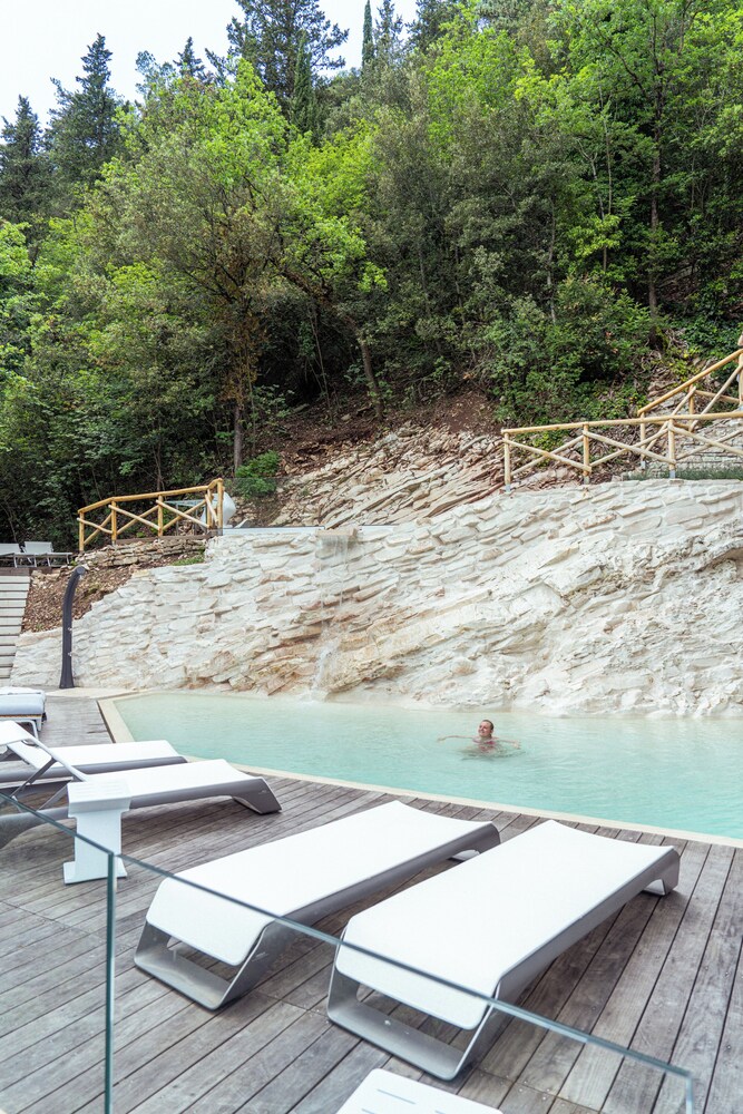 LA FORESTALE Luxury Ecolodge