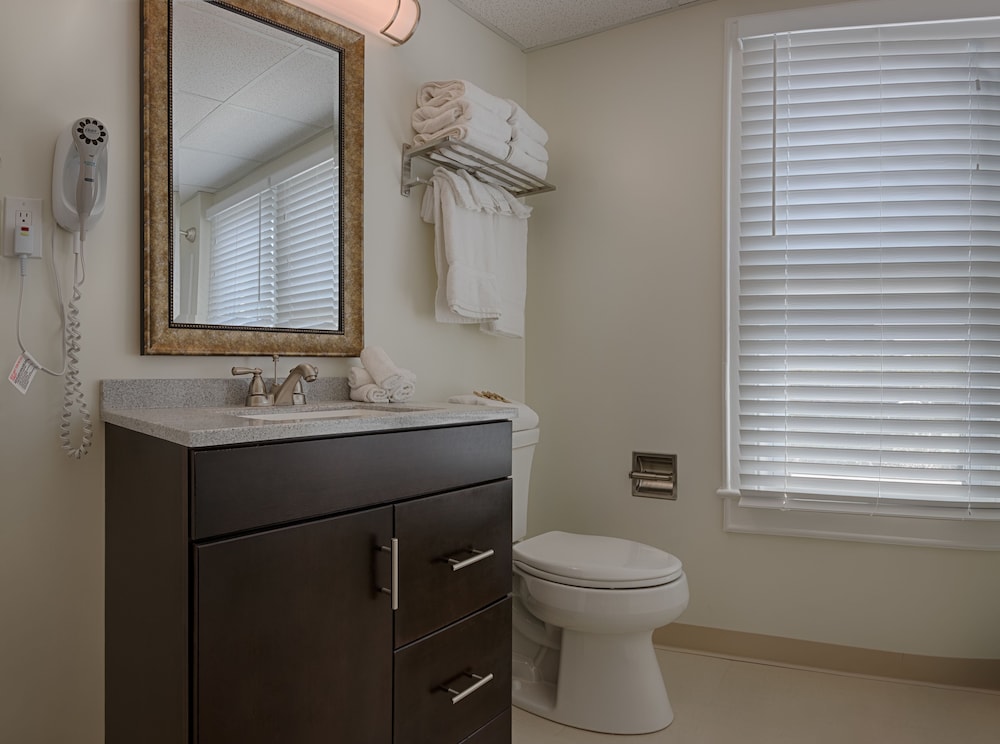 The Wellington Hotel & Suites Oceanblock