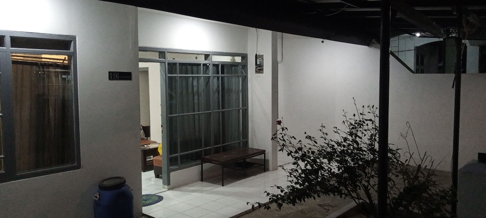 Photo 18