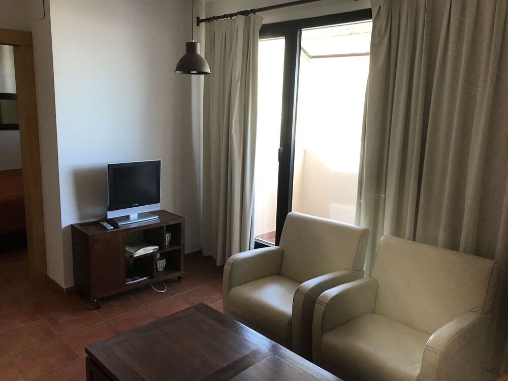 10 Minutes From the Slopes, Parking Space, Wifi photo 4