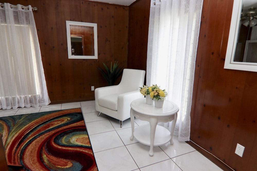 La Finca Miami by SoFla Vacations