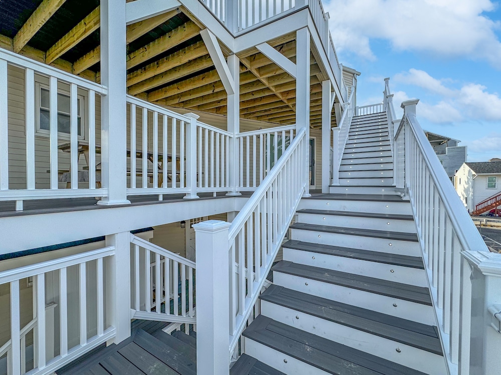 Ocean Air Suites - Property Image 18