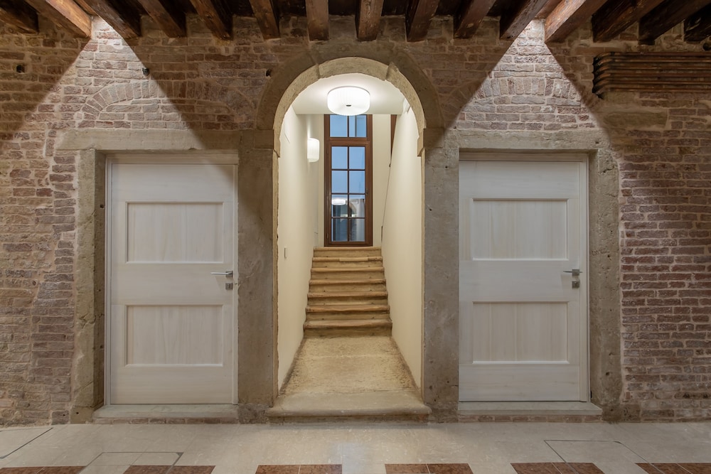 Palazzo Venere Apartments