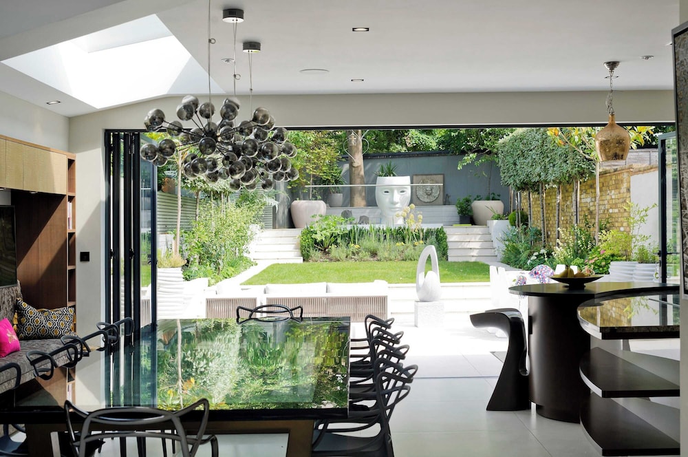 7bed Notting Hill W/garden, Games Room & Parking
