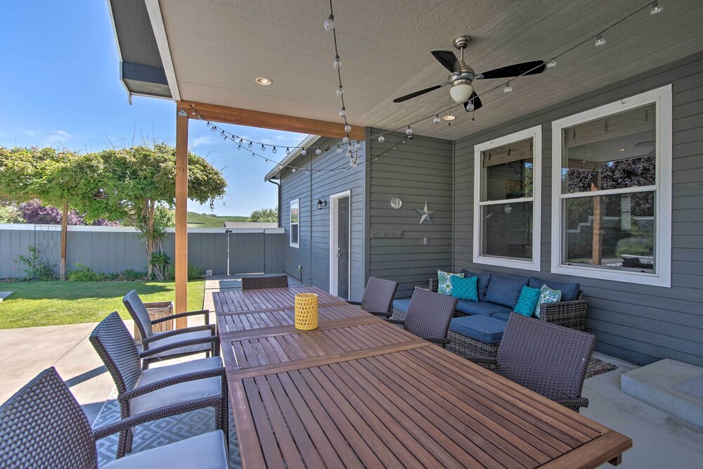 Yakima Vacations - Remarkable Yakima Getaway w/ Pool  Hot Tub! - Property Image 11