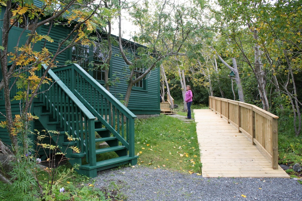Burnt Cape Cabins