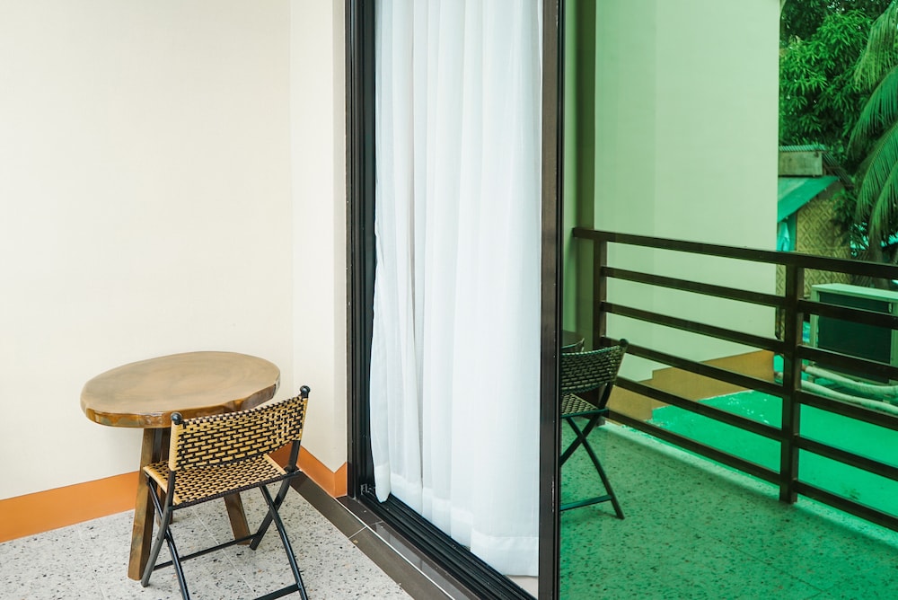 Datahan Bayhaus Inn