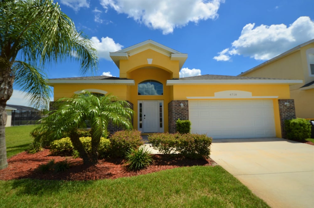 Crystal Cove 4718 - Image 1