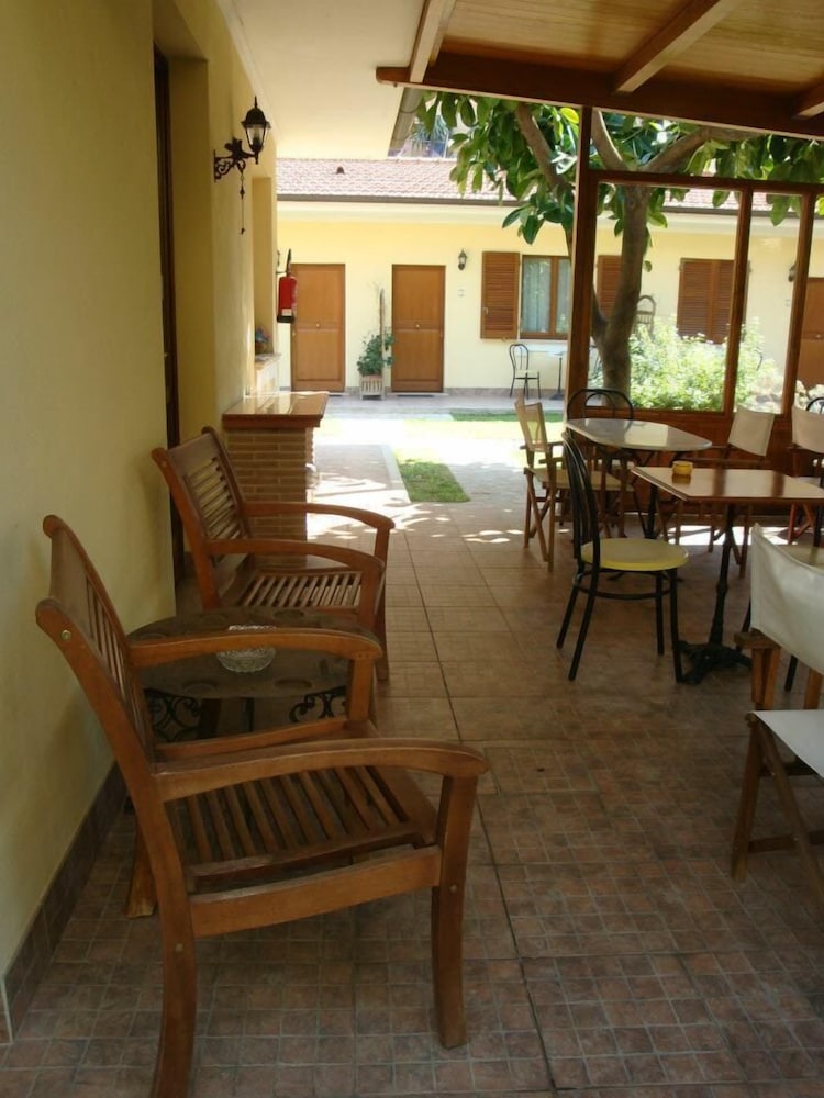 Photo 27