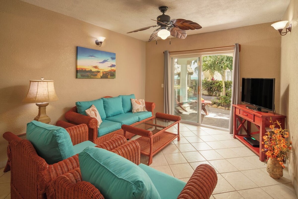 Pelican Reef Villas Resort