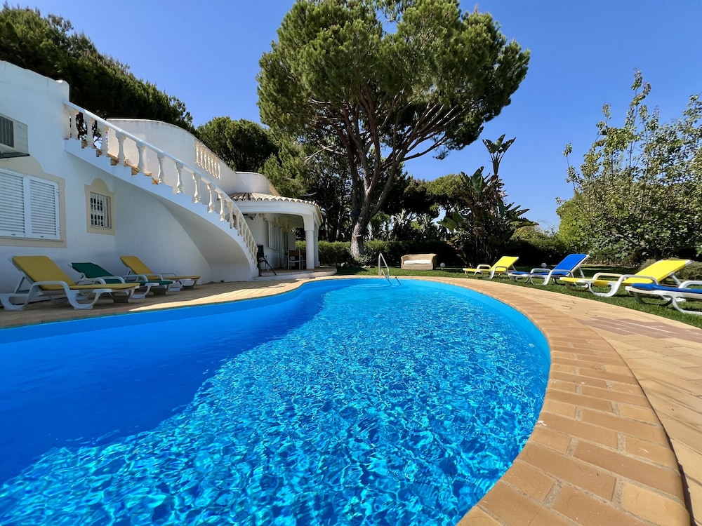 Vilamoura White House Villa by Homing