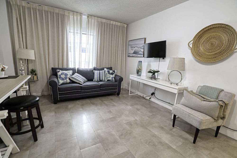 Private Apartments at the Casablanca