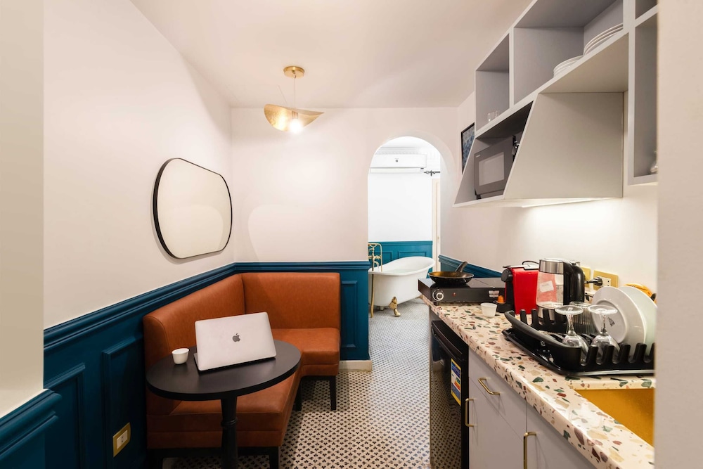 The Neat Nostalgic 1bdr Studio @ Cairo's Downtown