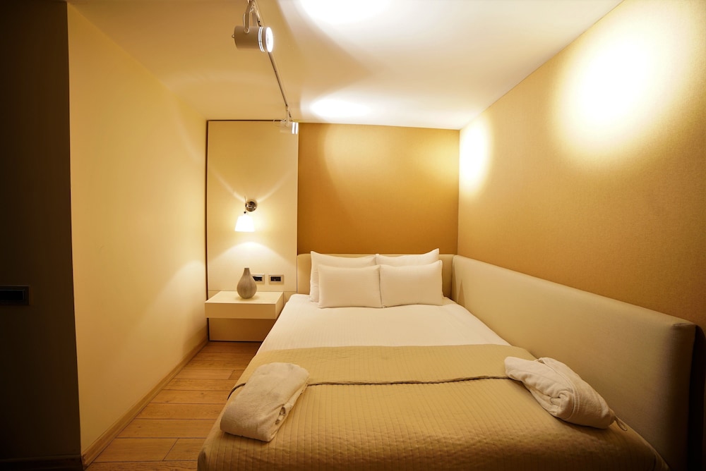 Deris Bosphorus Lodge